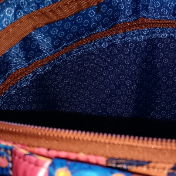 Lug Navigator Tan Floral Crossbody Bag Used - Picture 7 of 8